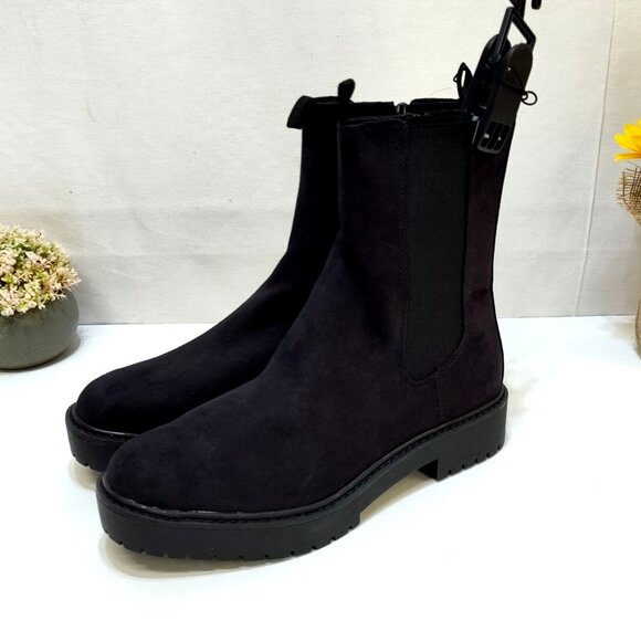 Time and Tru Mid Shaft Chelsea Faux Suede Boots Side Zip Lug Soles Women Size 11 - Picture 1 of 9